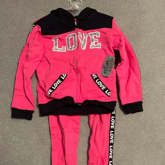 Too Small - Picture 1 of 2